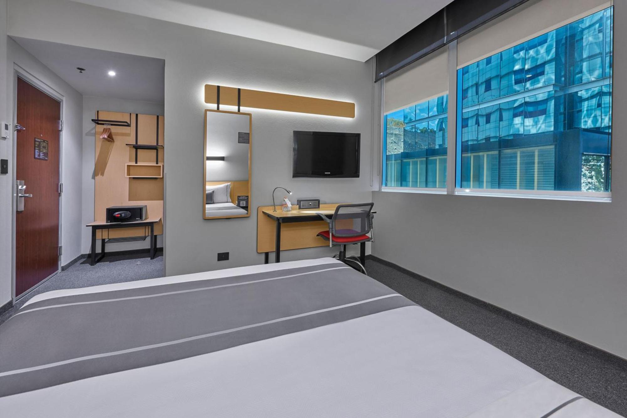 City Express Plus By Marriott Monterrey Nuevo Sur Exterior foto